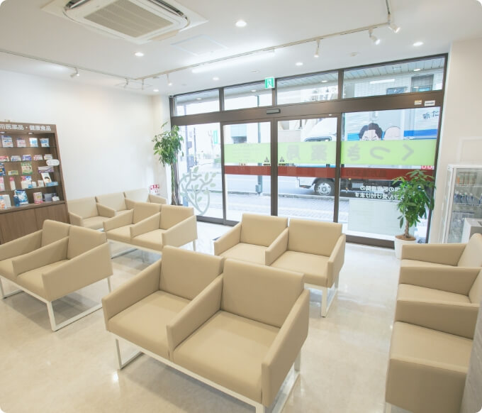 きれいな薬局の待合室